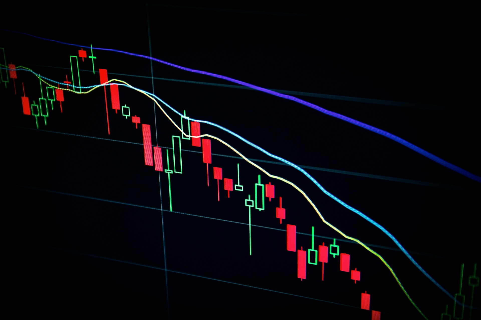 Decibel Cannabis share consolidation